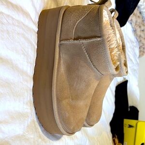 UGG Tan Boots with Cream Shearling